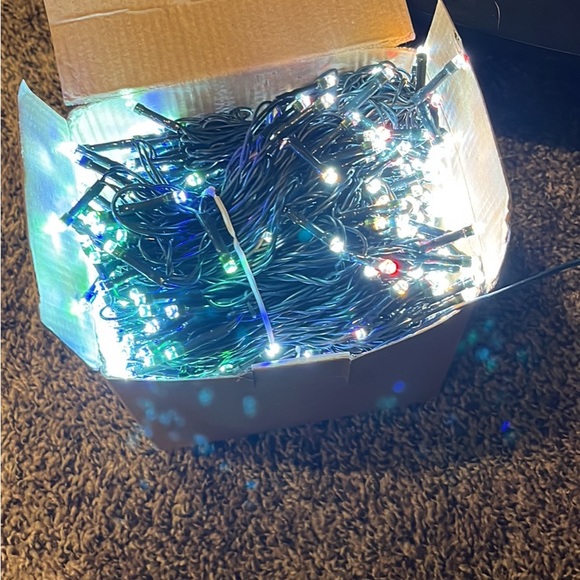 Brand new multi color Christmas lights - Picture 4 of 6